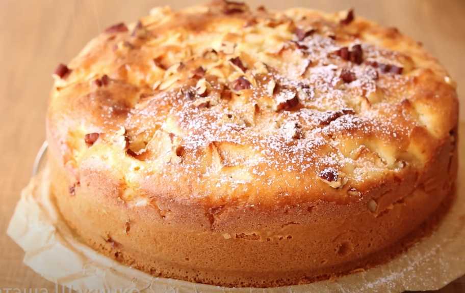Рецепт: Шарлотка с апельсинами