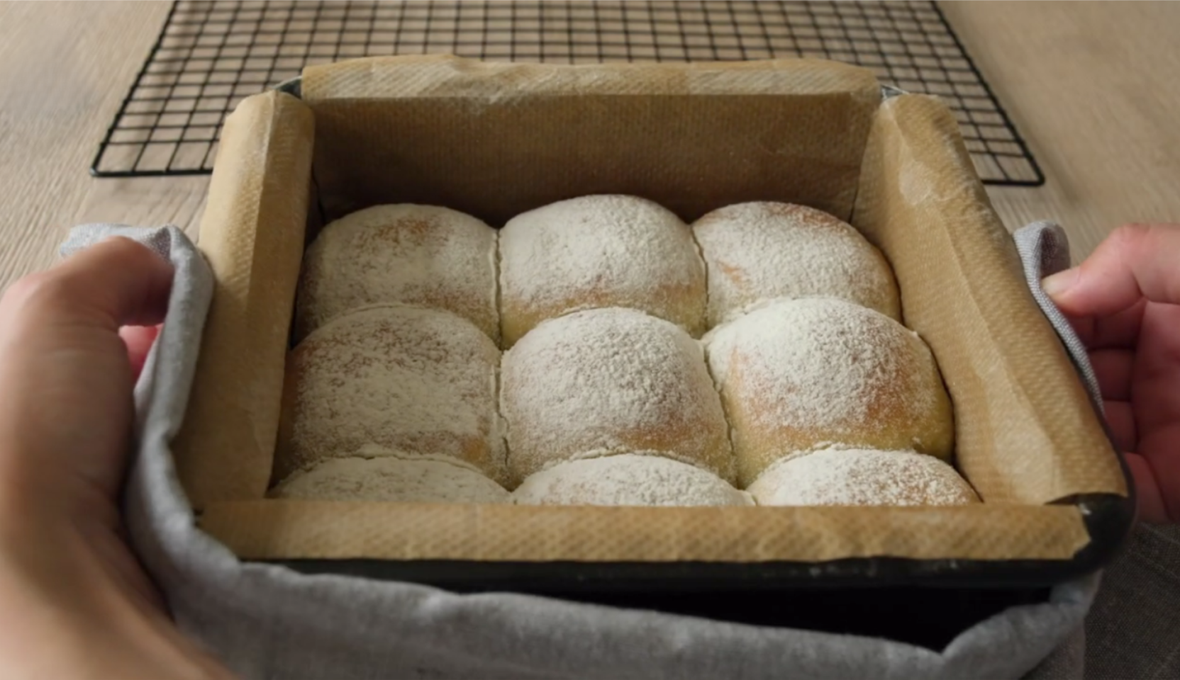 Изображение блюда: Булочки с авокадо — Eda.Video