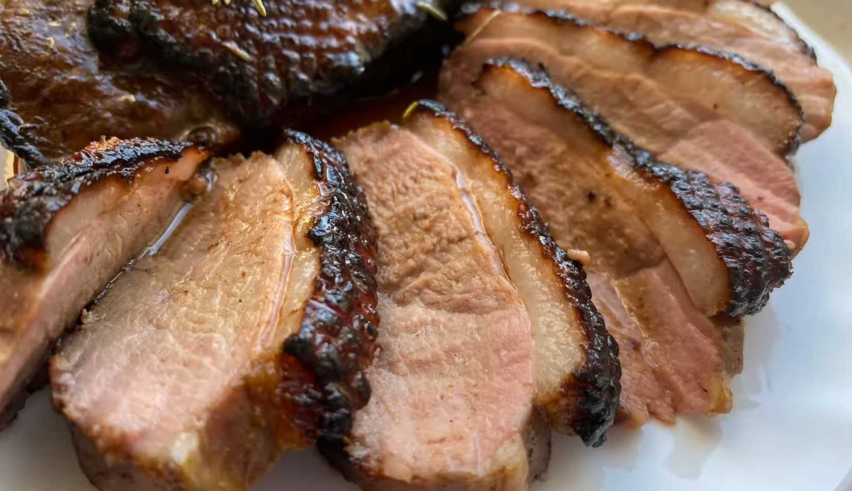 Изображение блюда: Утиная грудка в духовке — Eda.Video