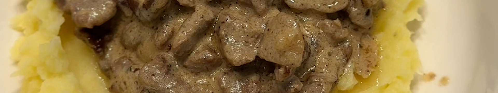 Бефстроганов в сметанном соусе — Eda.Video