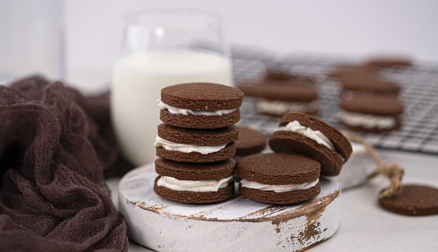 Изображение блюда: Домашнее печенье Орео — Eda.Video