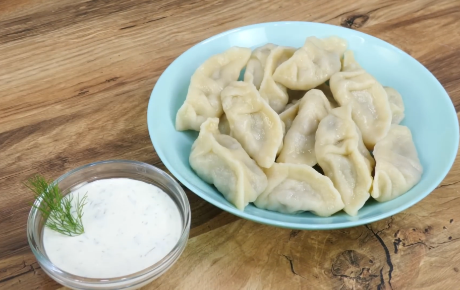 Новый рецепт: Сытные домашние вареники с мясом — Eda.Video