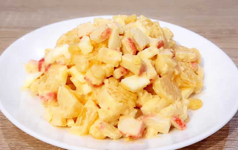 Новый рецепт: Крабовый салат с апельсином — Eda.Video