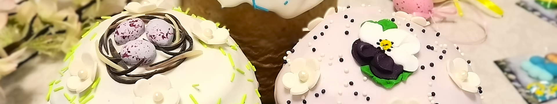 Глянцевая глазурь с белым шоколадом для пасхального кулича — Eda.Video