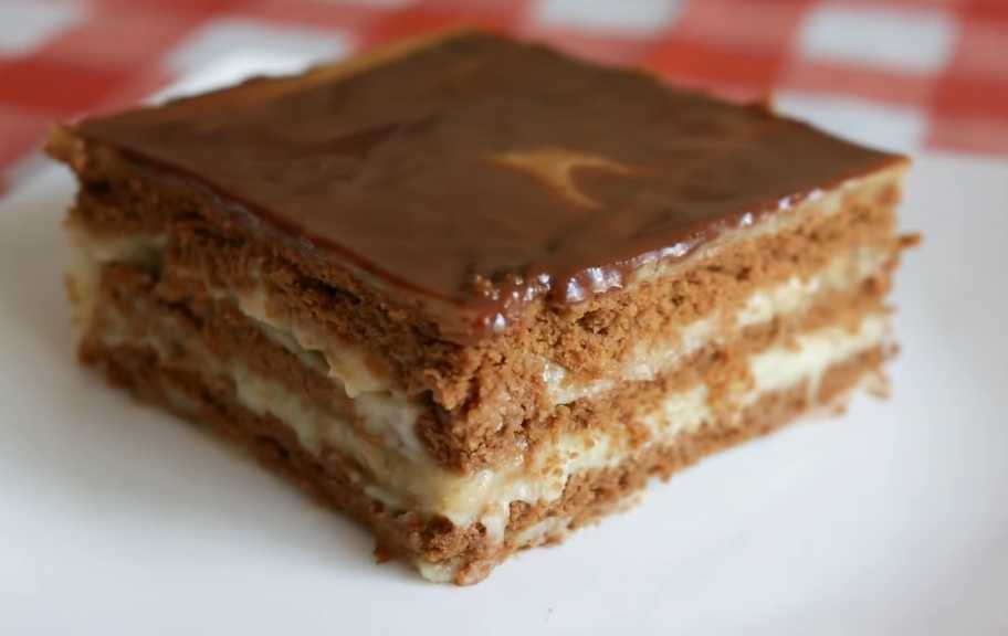 Новый рецепт: Торт из печенья с бананами и заварным кремом без выпечки — Eda.Video