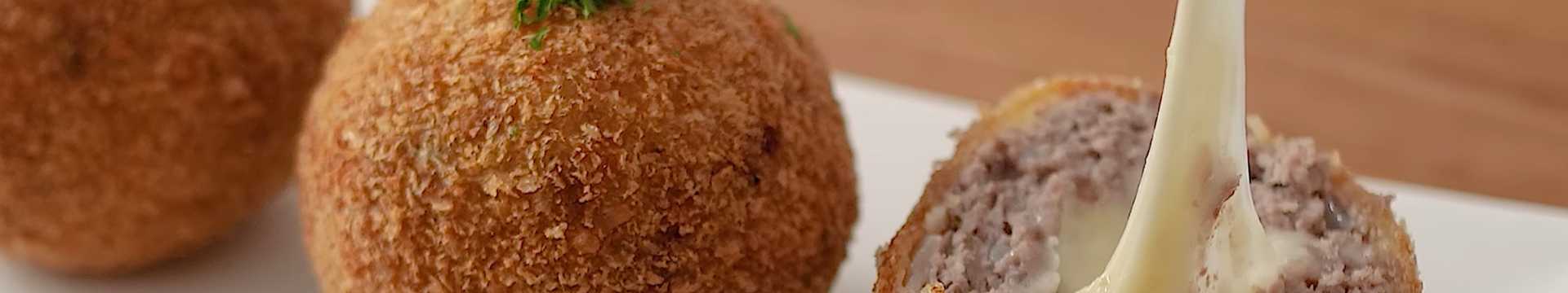 Мясные колобки с сыром — Eda.Video