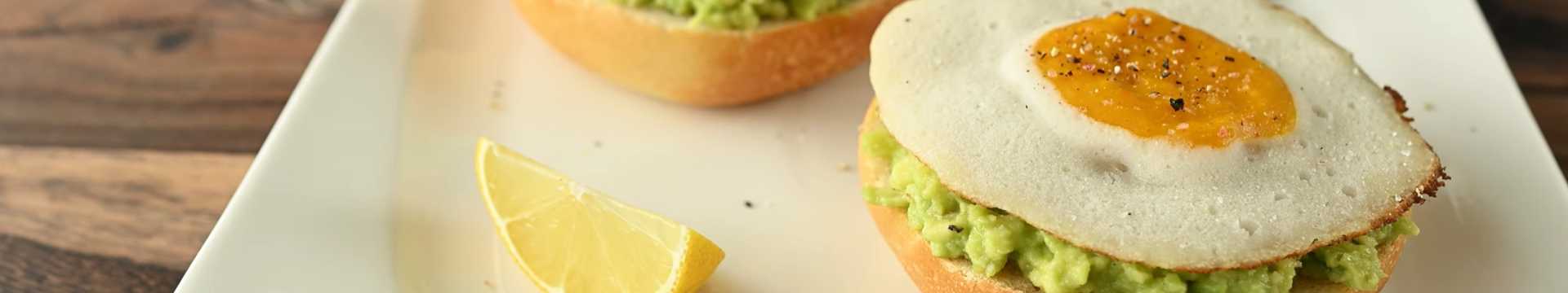 Завтрак с веганской яичницей — Eda.Video