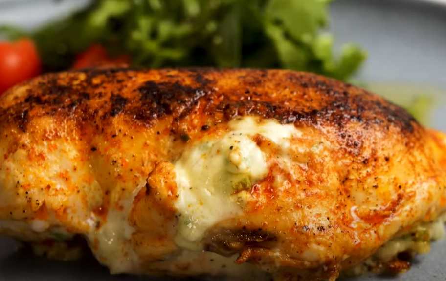 Рецепт: Фаршированная куриная грудка с халапеньо