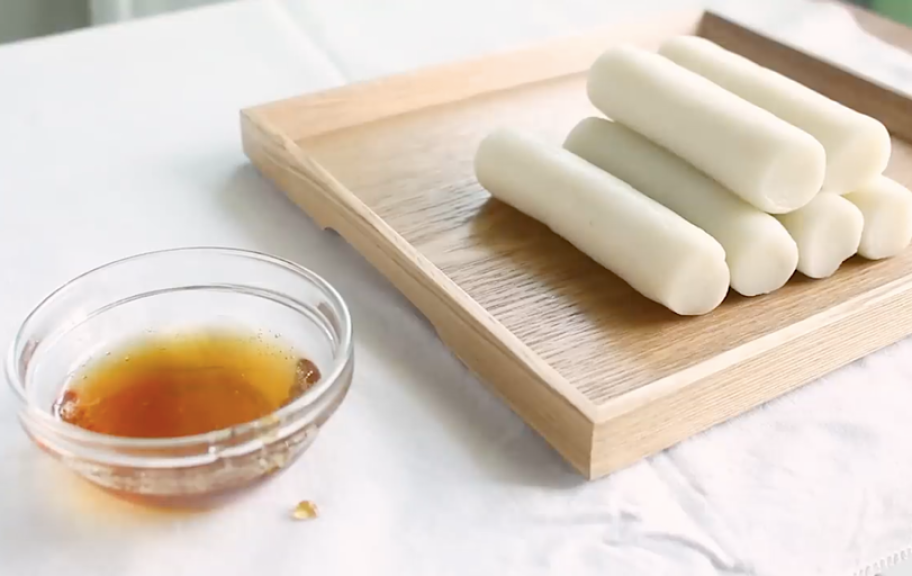 Новый рецепт: Рисовые палочки Гараеттеок — Eda.Video