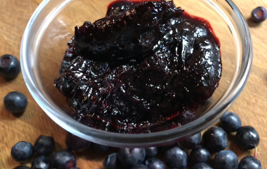 Новый рецепт: Густой черничный джем без косточек — Eda.Video