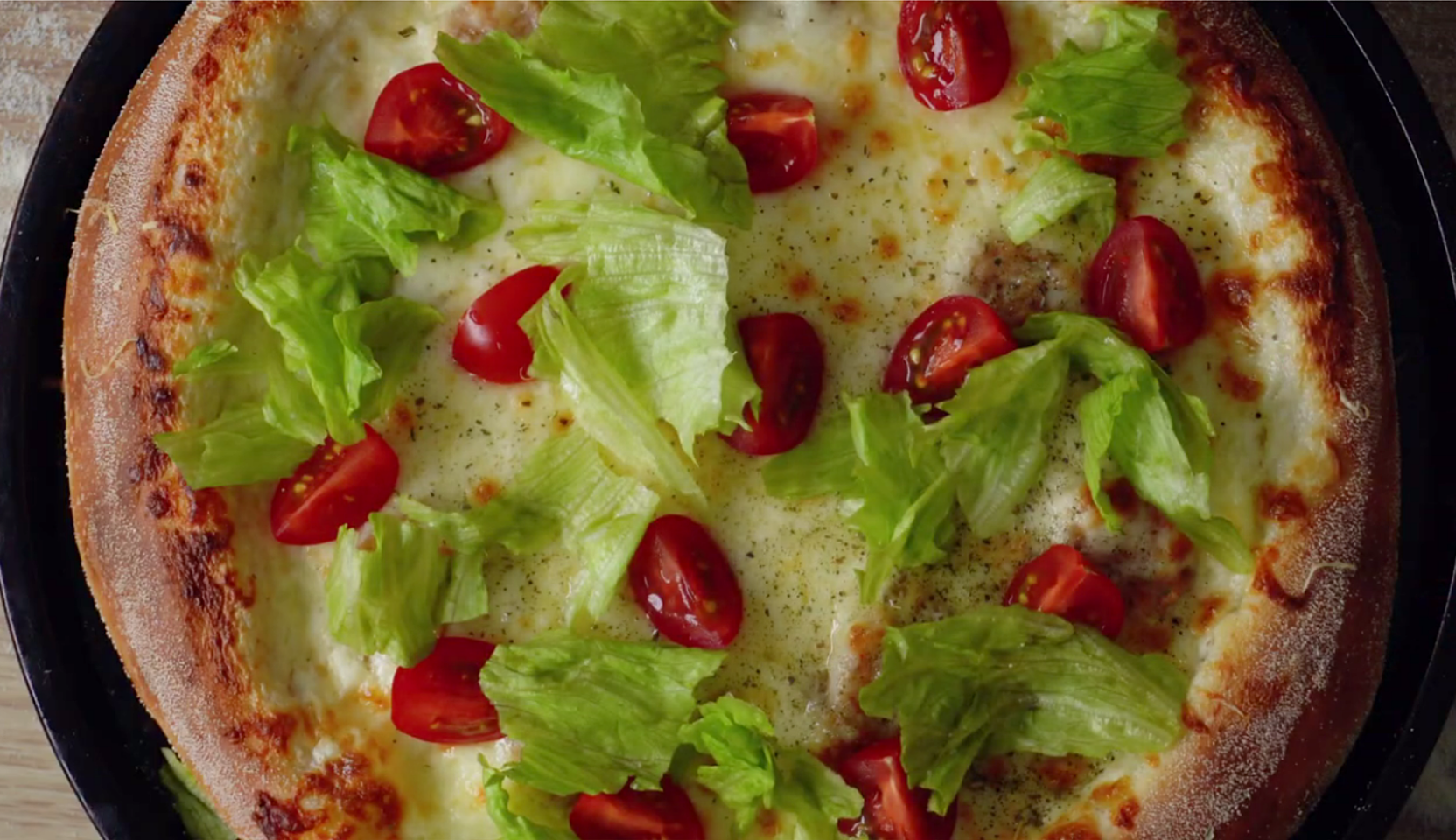 Изображение блюда: Пицца с креветками — Eda.Video