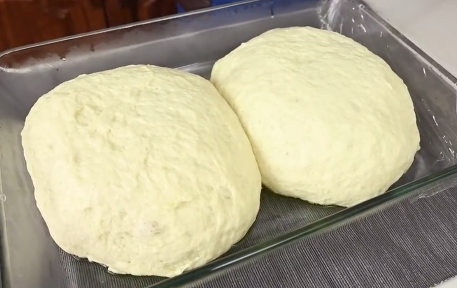 Новый рецепт: Дрожжевое тесто для пиццы — Eda.Video