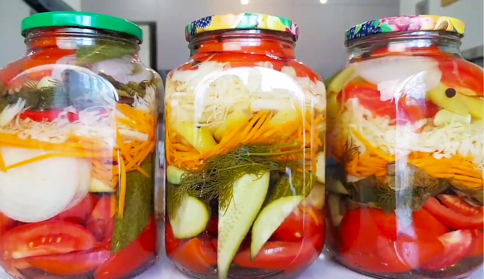 Изображение блюда: Маринованное салатное ассорти — Eda.Video