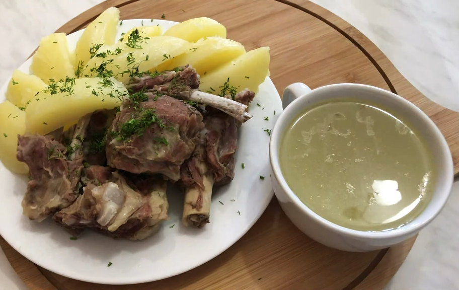 Новый рецепт: Традиционный калмыцкий мясной суп Махан шелтяган — Eda.Video