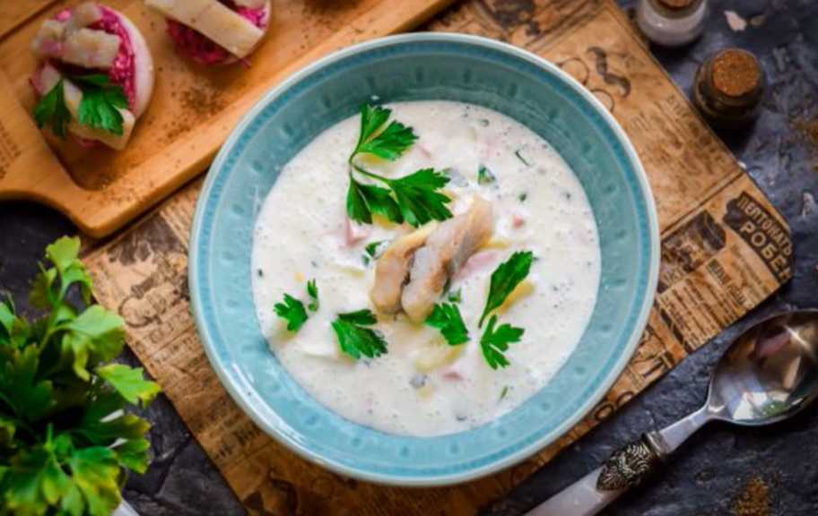 Рецепт: Окрошка с селедкой