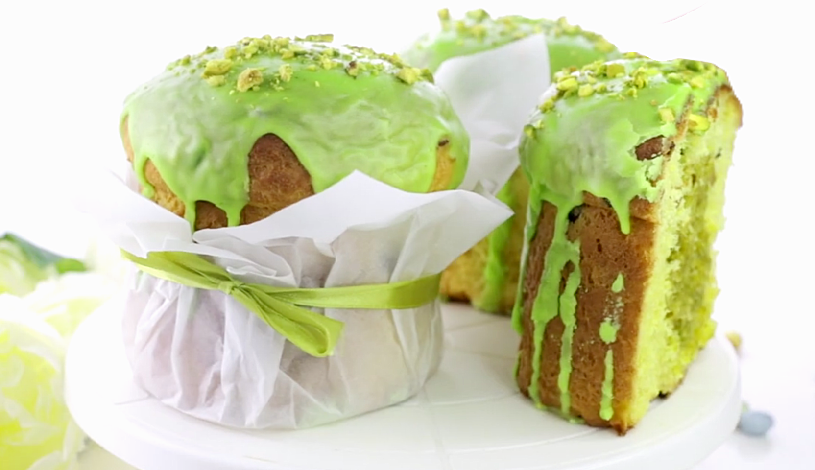 Изображение блюда: Дубайский кулич с фисташковой начинкой — Eda.Video