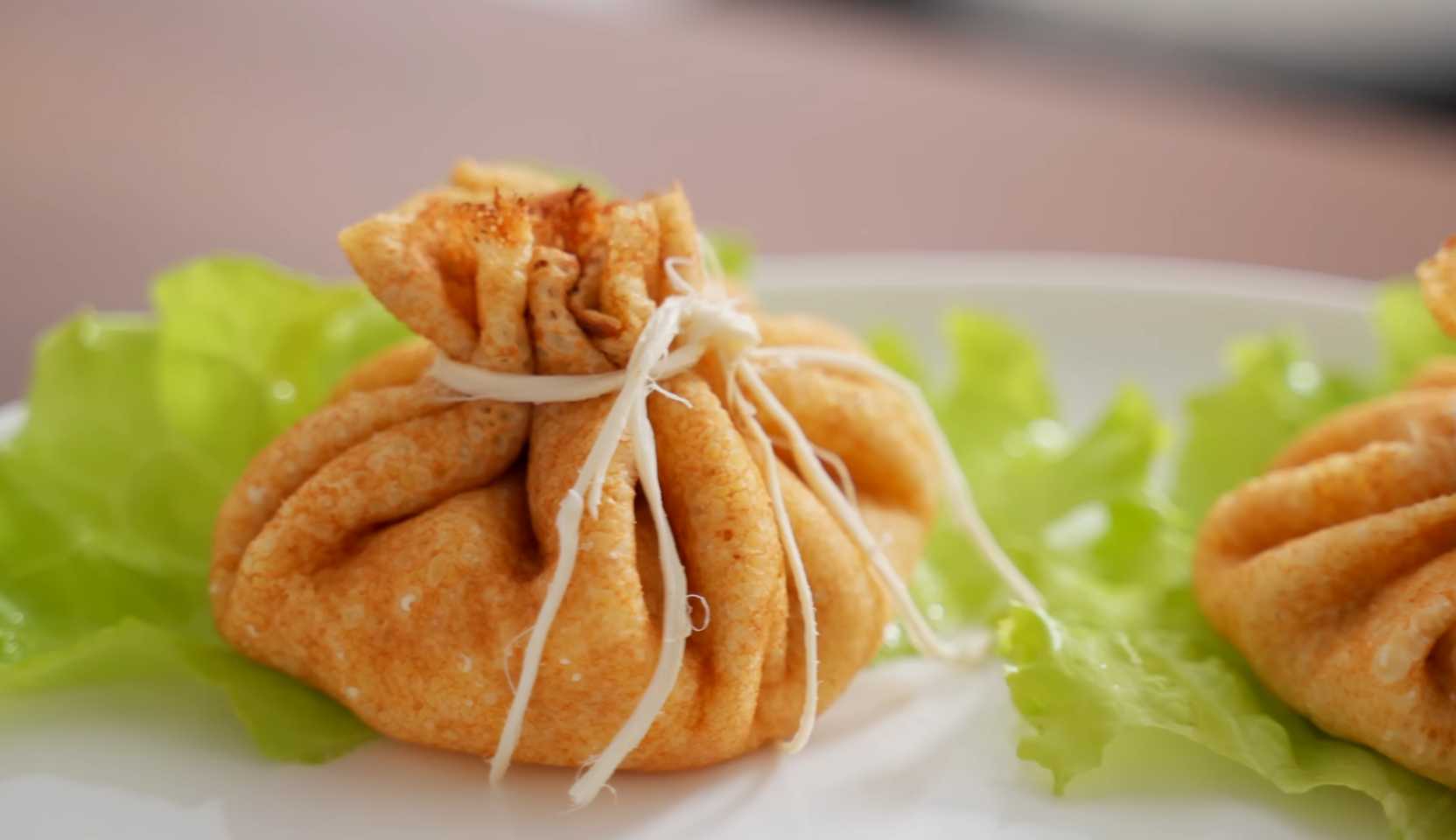 Изображение блюда: Блинчики с курицей и грибами — Eda.Video