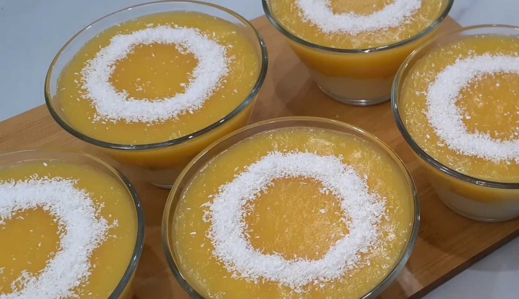 Изображение блюда: Молочный десерт с апельсинами — Eda.Video