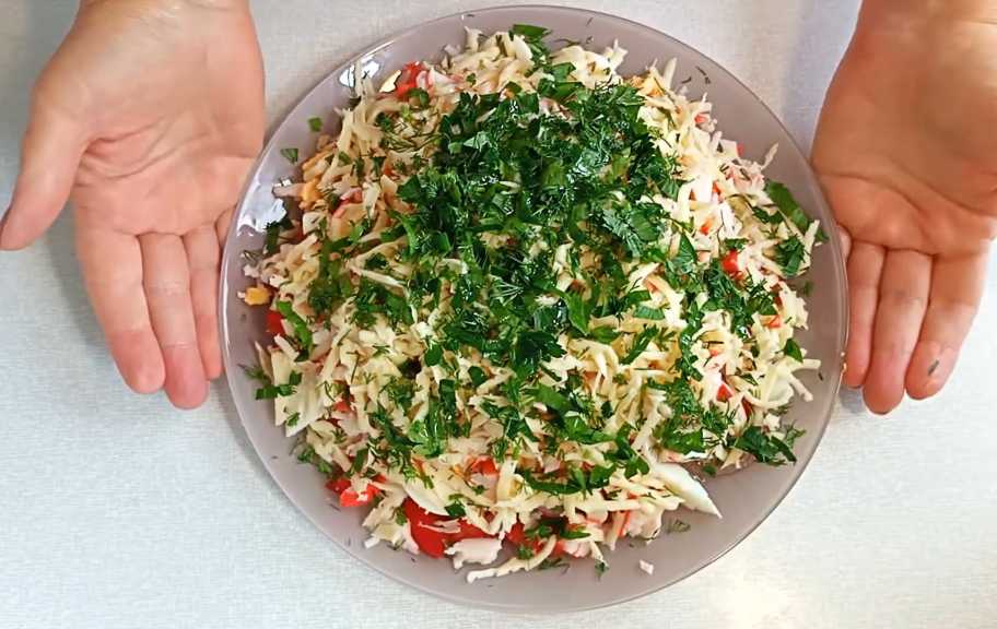 Новый рецепт: Крабовый салат без майонеза — Eda.Video