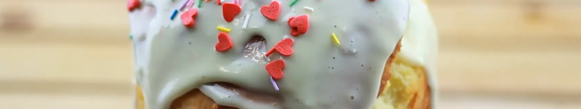 Пасхальный кулич с изюмом — Eda.Video