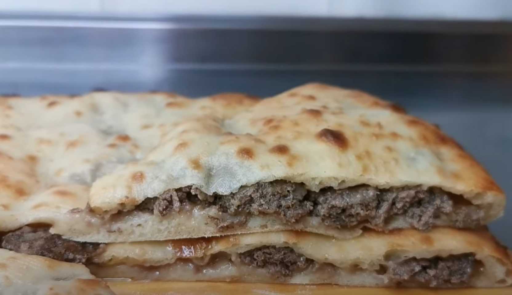 Изображение блюда: Осетинский пирог с мясом — Eda.Video