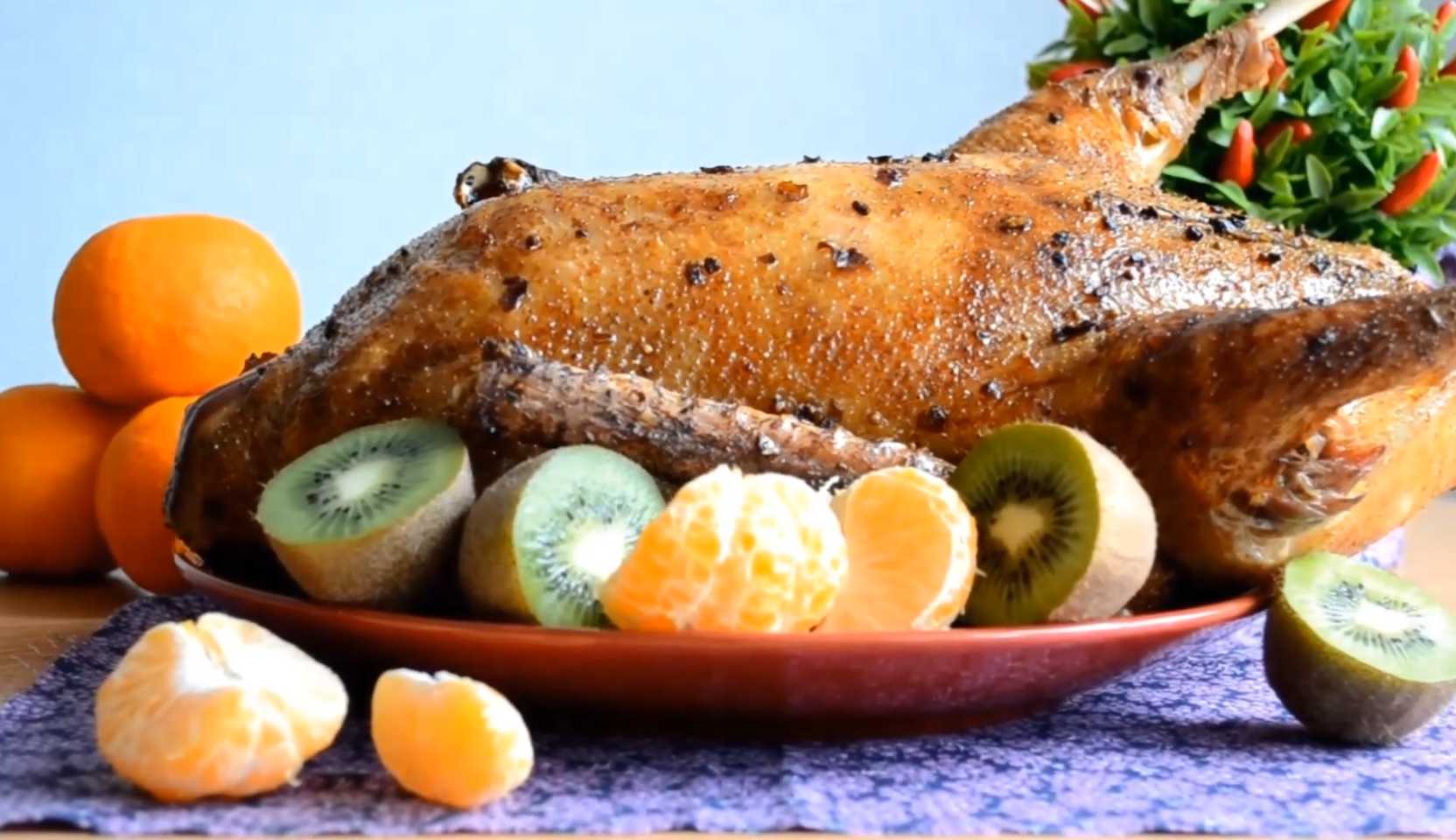 Изображение блюда: Гусь фаршированный гречкой — Eda.Video