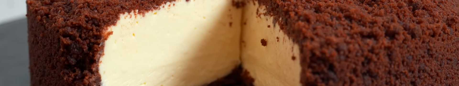 Торт сметанник с заварным кремом и шоколадной крошкой без выпечки — Eda.Video