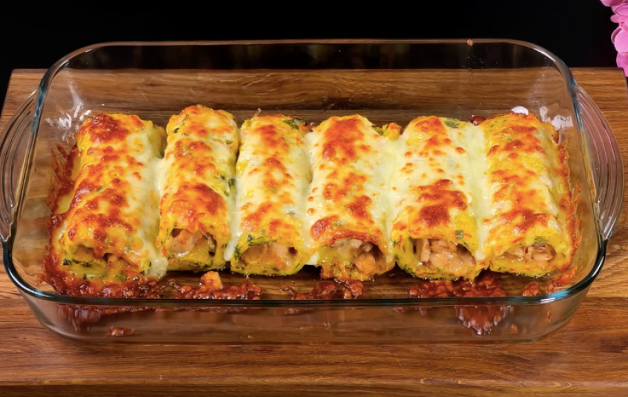 Новый рецепт: Традиционные картофельные рулетики с мясной начинкой — Eda.Video