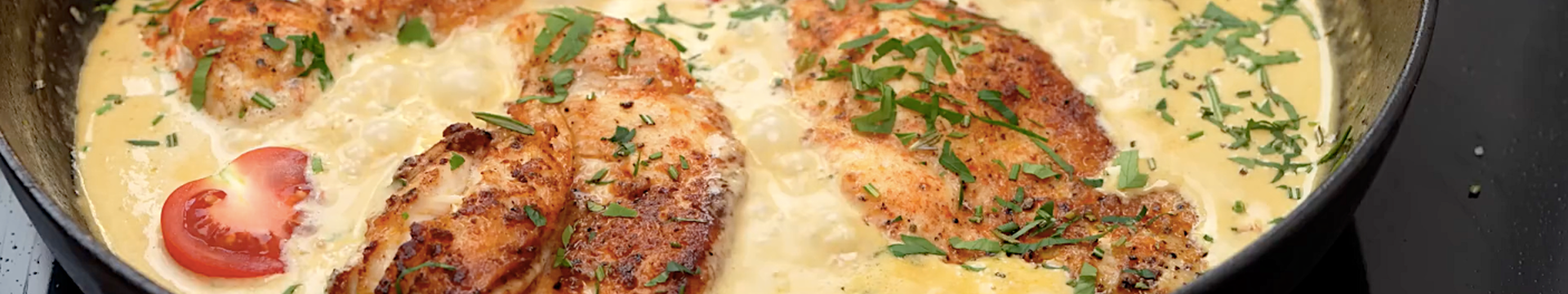 Хрустящая курица в сливочно-чесночном соусе с пармезаном — Eda.Video