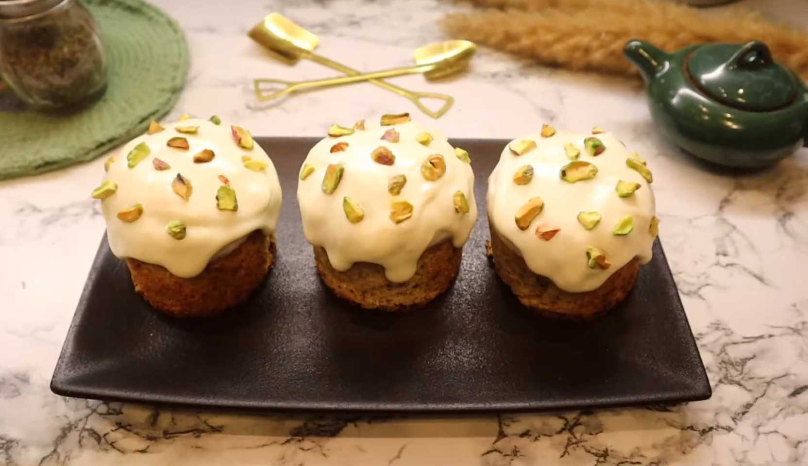 Изображение блюда: Фисташковый кулич — Eda.Video