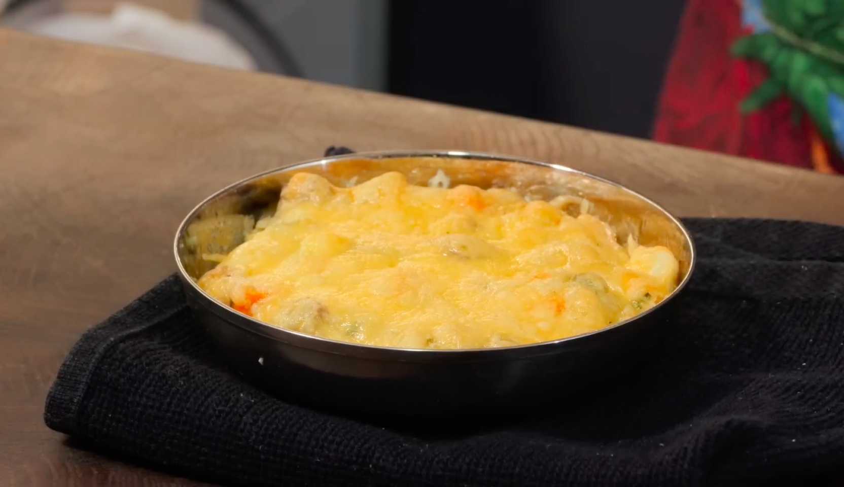 Изображение блюда: Оливье в духовке — Eda.Video