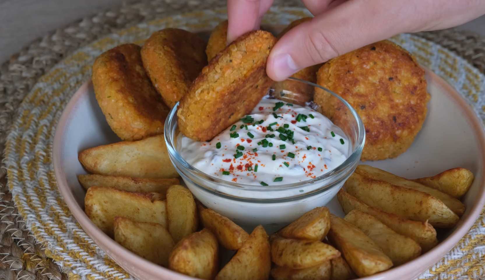 Изображение блюда: Чечевичные котлеты — Eda.Video