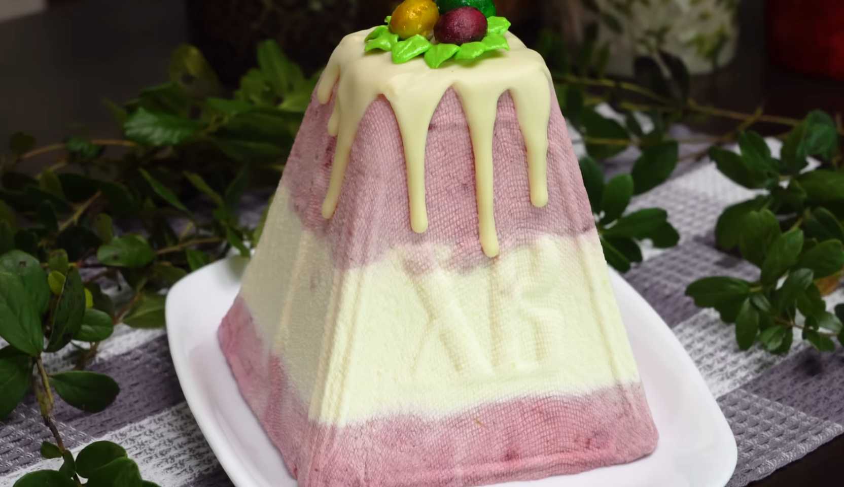 Изображение блюда: Творожная пасха с ягодным конфи бездрожжевая — Eda.Video