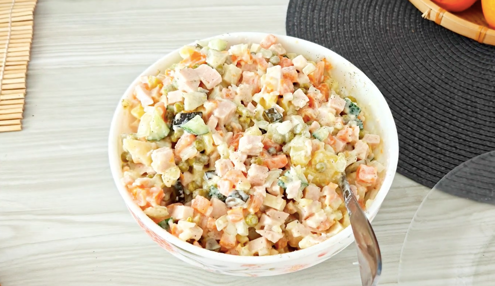 Изображение блюда: Оливье вегетарианский без колбасы — Eda.Video