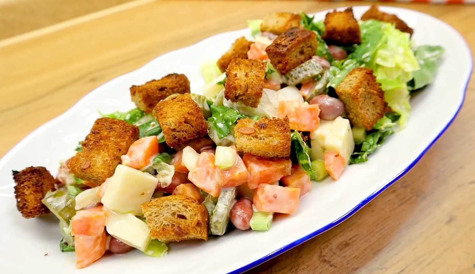 Изображение блюда: Немецкий рождественский салат — Eda.Video