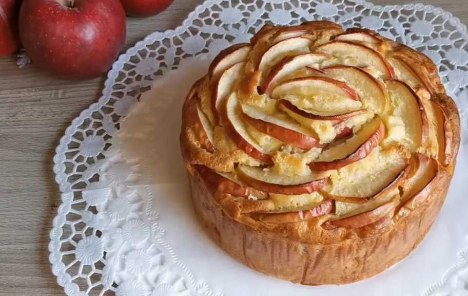 Рецепт: Нежный яблочный пирог