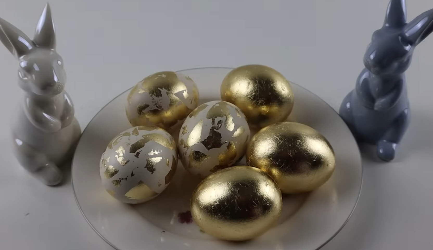 Изображение блюда: Золотой декор пасхальных яиц — Eda.Video