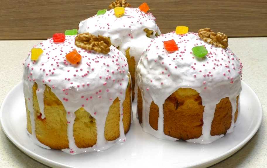 Новый рецепт: Кулич с цукатами и грецкими орехами — Eda.Video