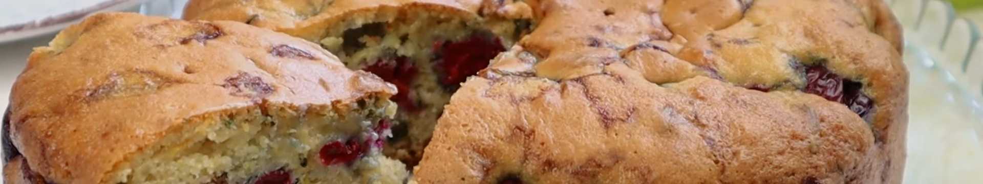 Шарлотка с вишней в духовке — Eda.Video