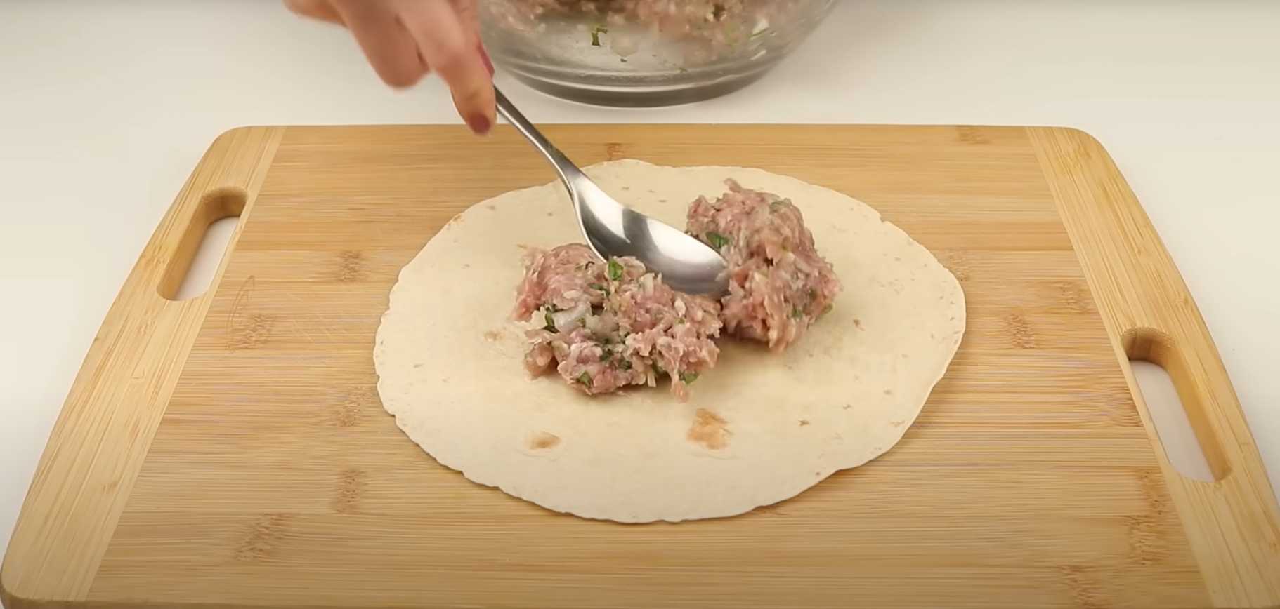 Запеченные мясные рулетики в лаваше с овощами-Шаг 9