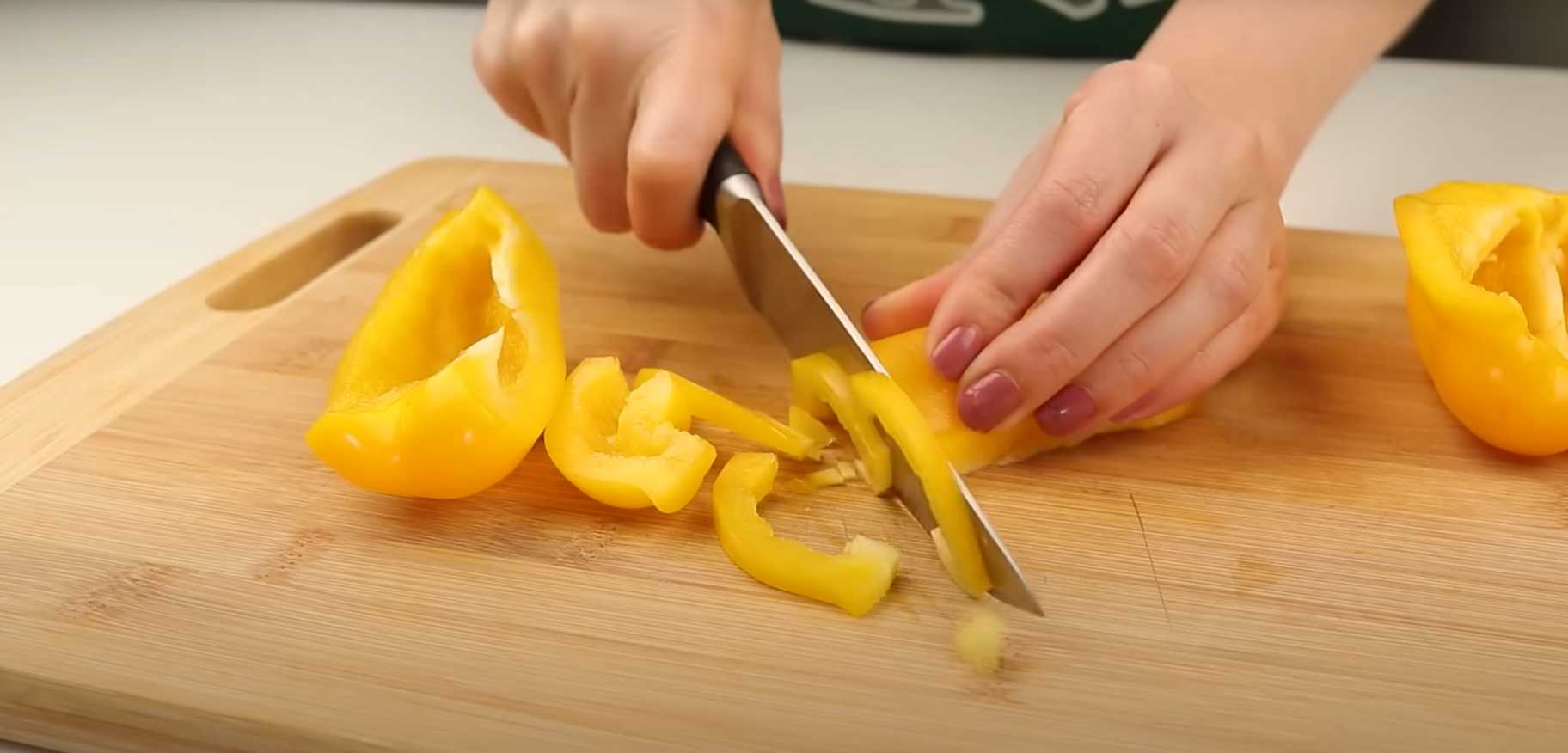 Запеченные мясные рулетики в лаваше с овощами-Шаг 6