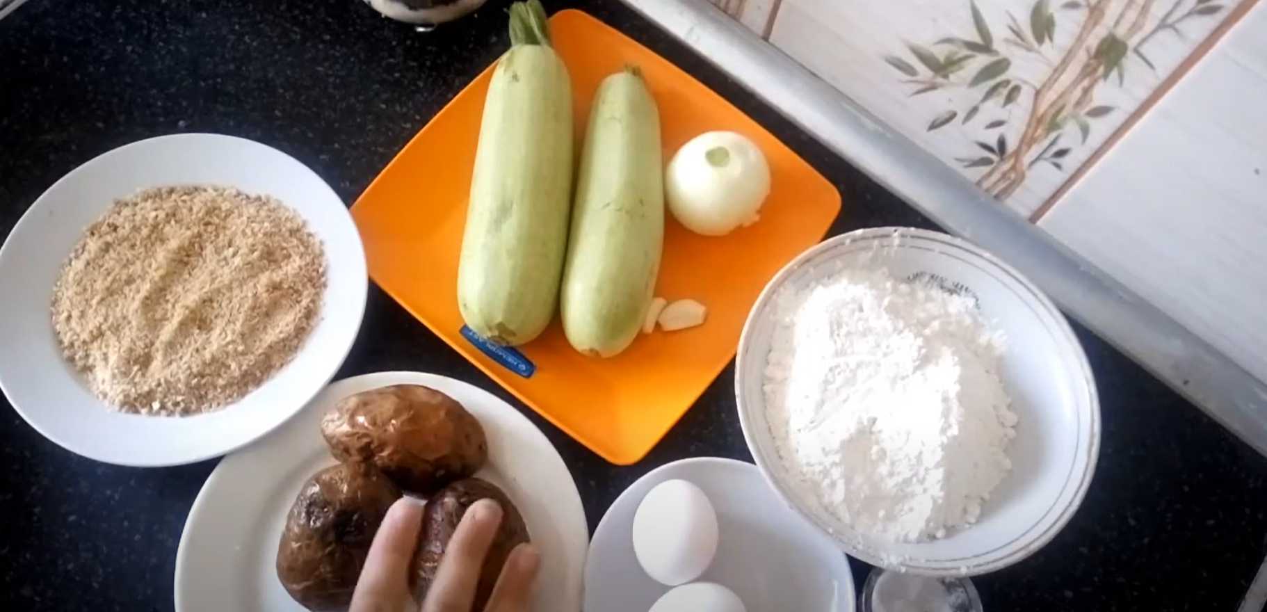 Оладьи из кабачков на пару-Шаг 1