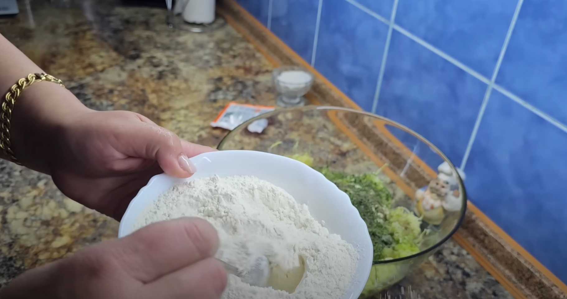 Кабачковые оладьи пышные-Шаг 2