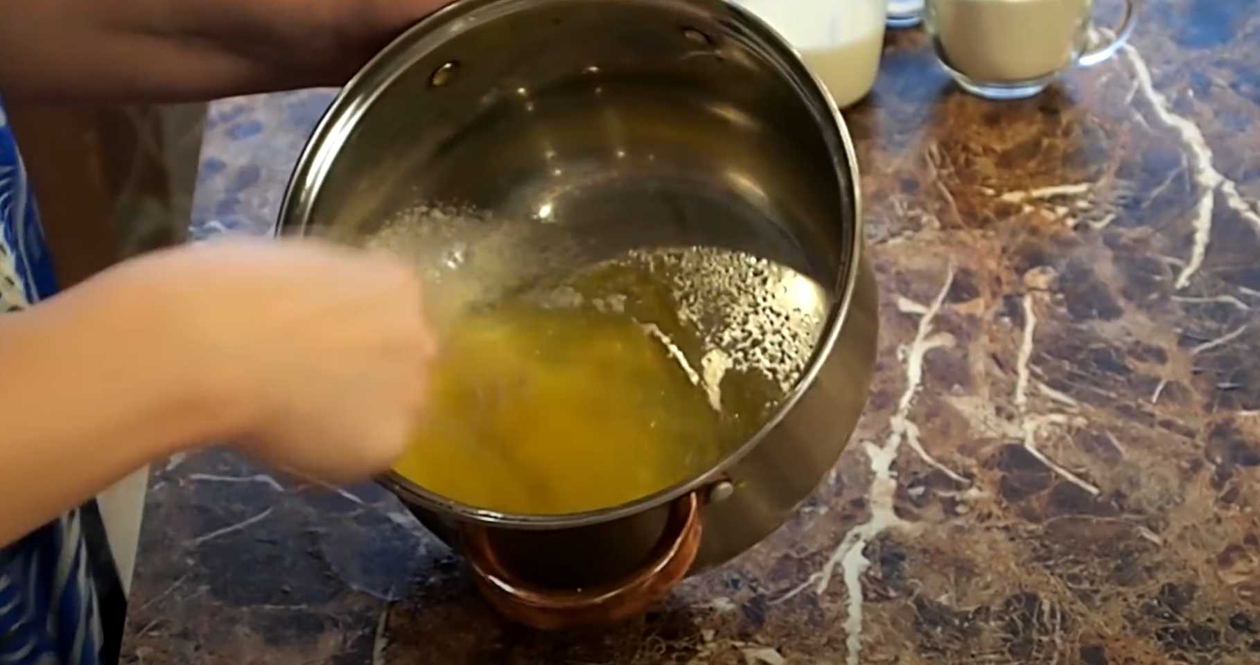 Оладьи из кабачков и яблок на сковороде-Шаг 1