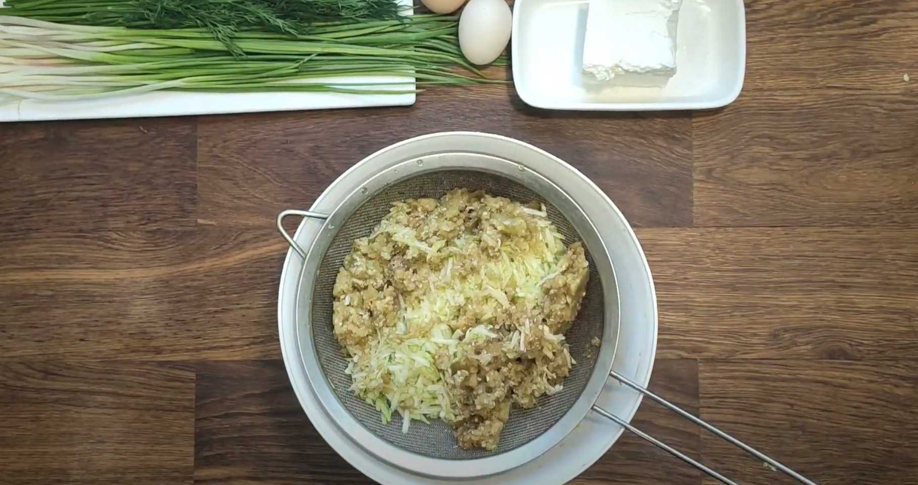 Оладьи из кабачков и баклажанов-Шаг 3