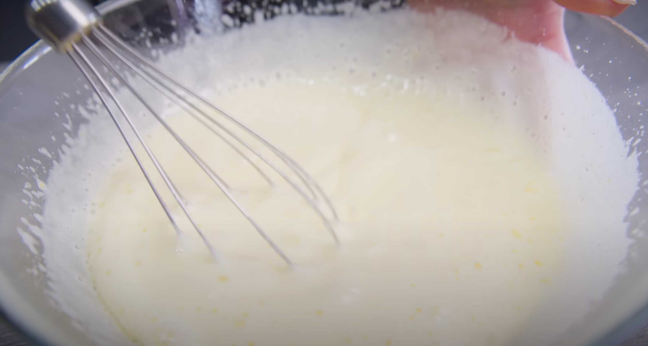 Шарлотка творожная с яблоками в духовке-Шаг 2