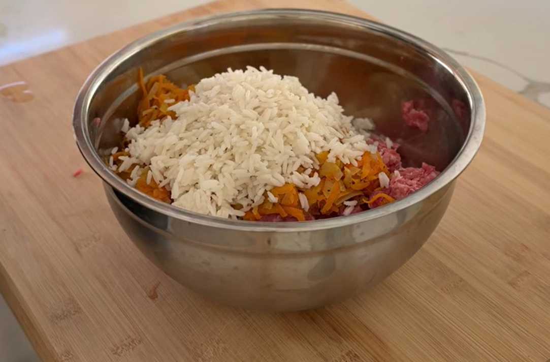 Фарш из свежей говядины с овощами и рисом-Шаг 4