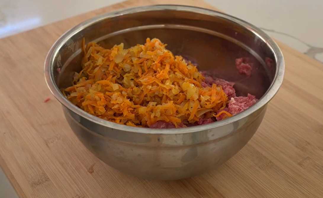 Фарш из свежей говядины с овощами и рисом-Шаг 3