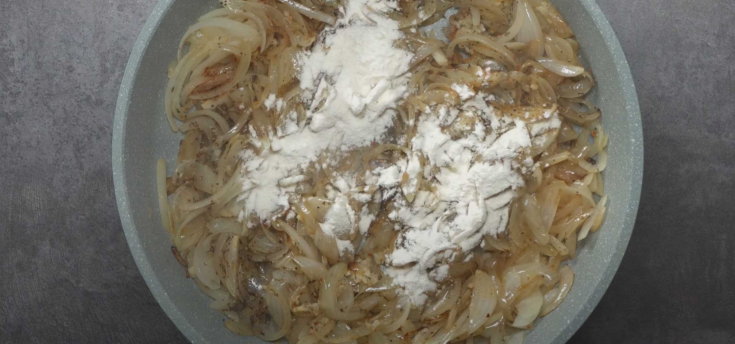 Свиные ребрышки в луковом соусе-Шаг 4