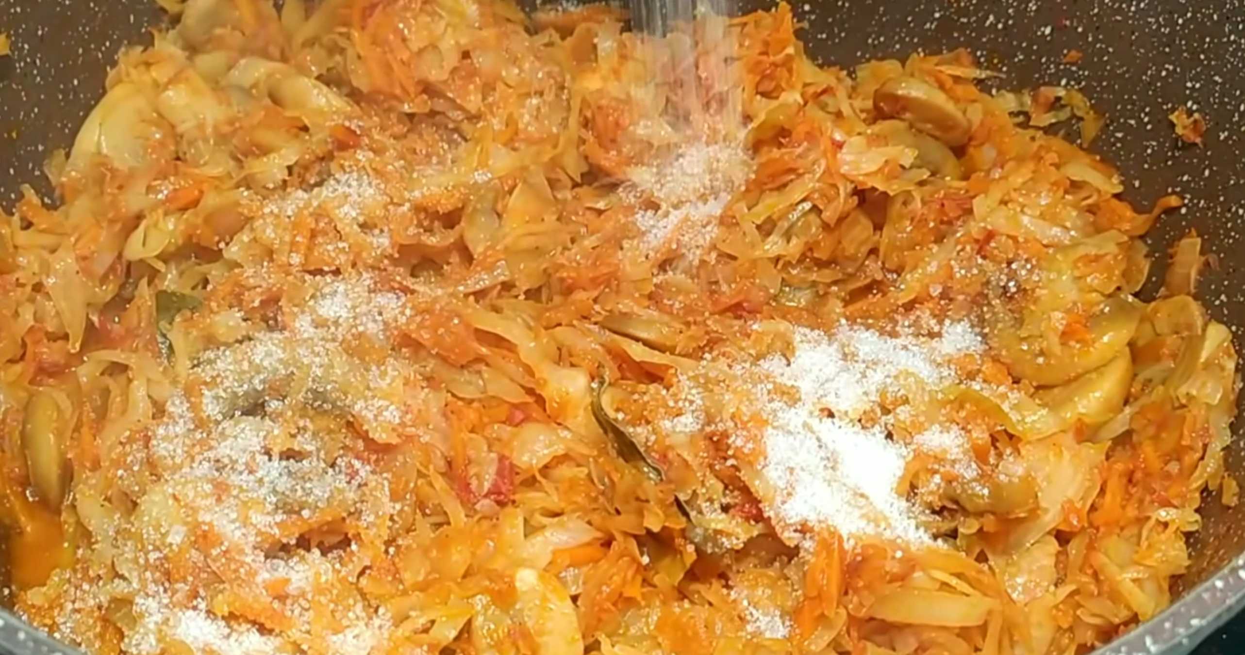 Солянка с шампиньонами на зиму-Шаг 8